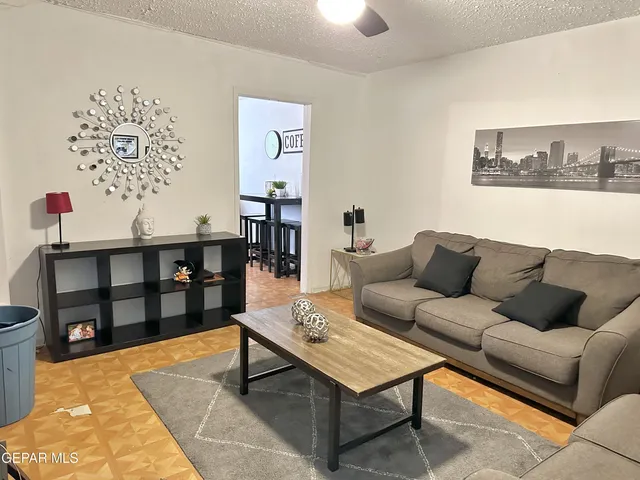 $200,000 | 2928 East San Antonio Avenue, El Paso, TX 79905