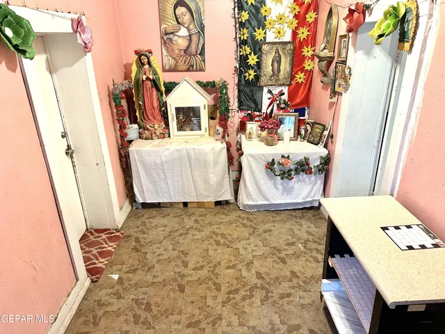 $200,000 | 2928 East San Antonio Avenue, El Paso, TX 79905