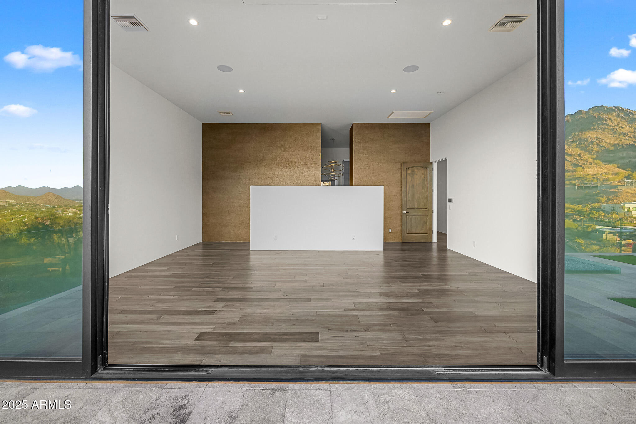 4129 East Sandy Mountain Road Paradise Valley, AZ 85253 - Photo 29 of 76 30primary bedroom