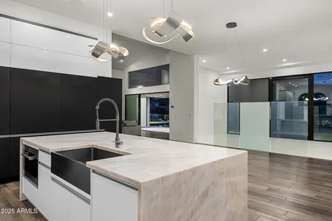 $5,250,000 | 4129 East Sandy Mountain Road, Paradise Valley, AZ 85253