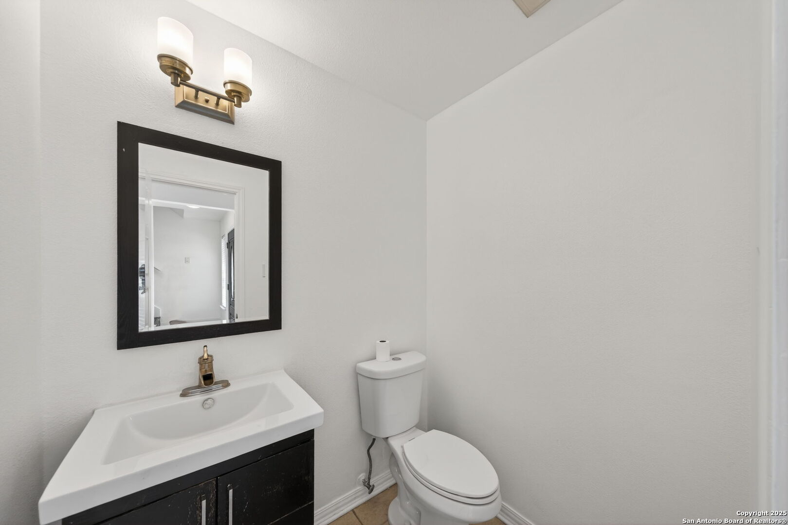 3515 Ridge Knoll Street San Antonio, TX 78247 - Photo 12 of 21