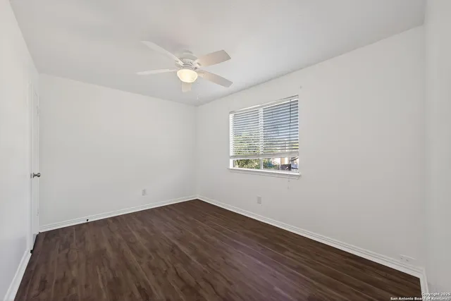 $274,900 | 3515 Ridge Knoll Street, San Antonio, TX 78247