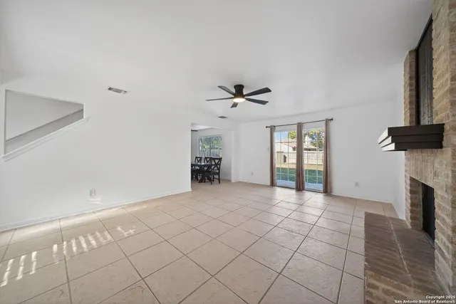 $274,900 | 3515 Ridge Knoll Street, San Antonio, TX 78247