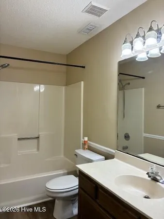 $2,100 | Undisclosed Address, Wilmington, NC 28405
