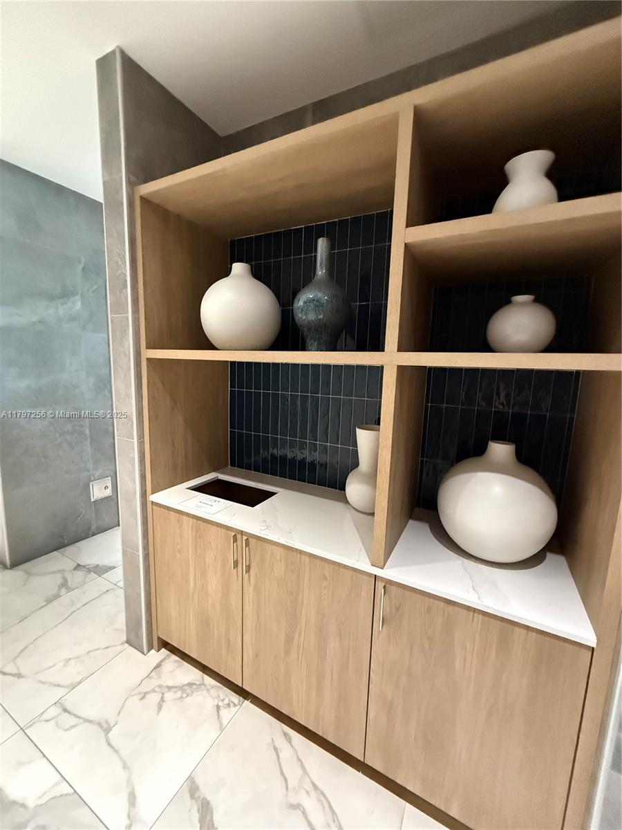 90 Southwest 3rd Street, Unit 3601 Miami, FL 33130 - Photo 42 of 49 a view of washer and dryer