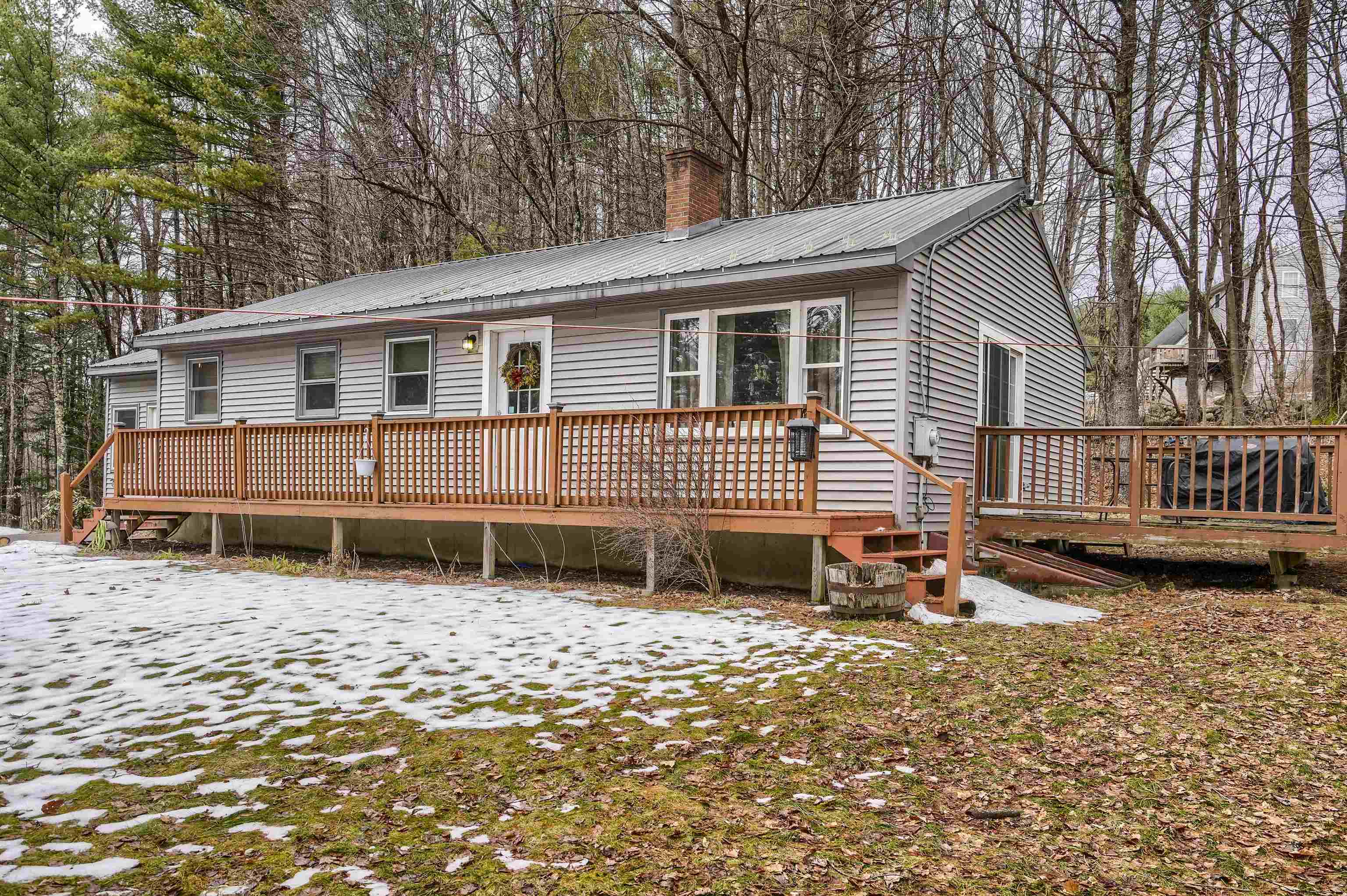 126 Abijah Bridge Road Weare, NH 03281 - Photo 4 of 32