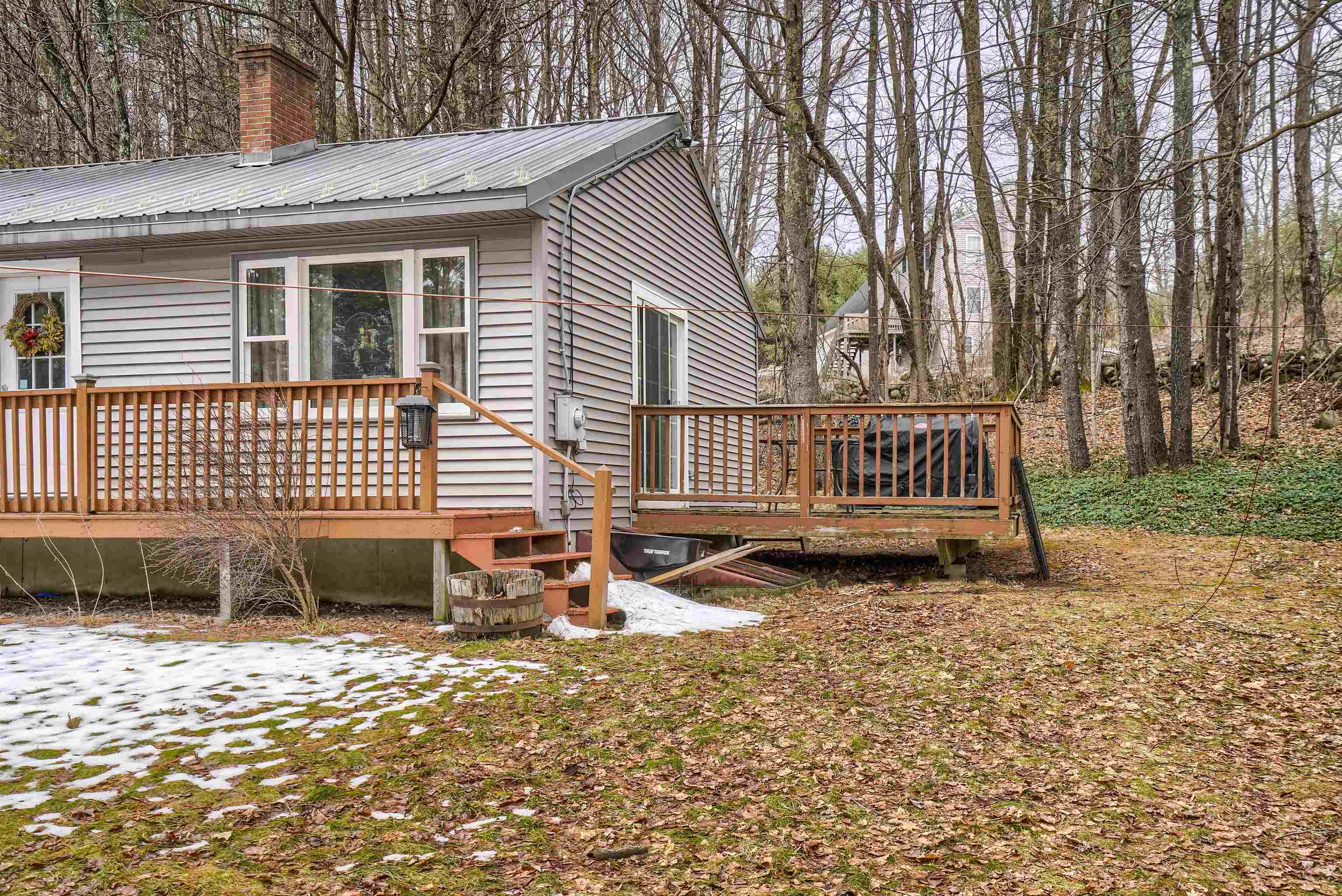 126 Abijah Bridge Road Weare, NH 03281 - Photo 5 of 32