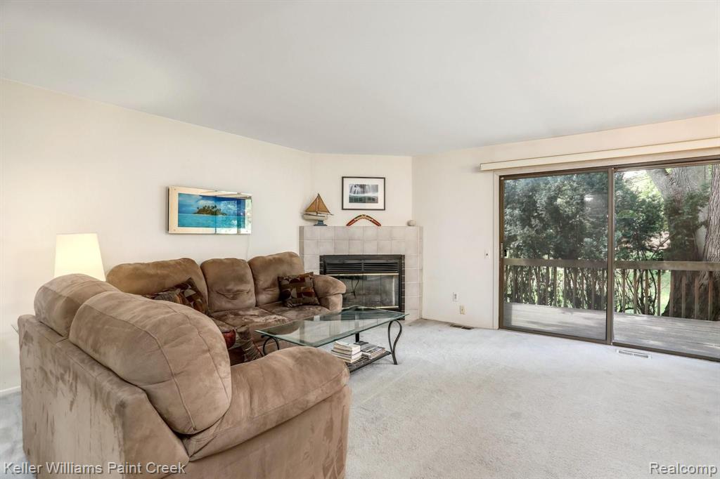 354 Willow Grove Lane Rochester Hills, MI 48307 - Photo 5 of 21