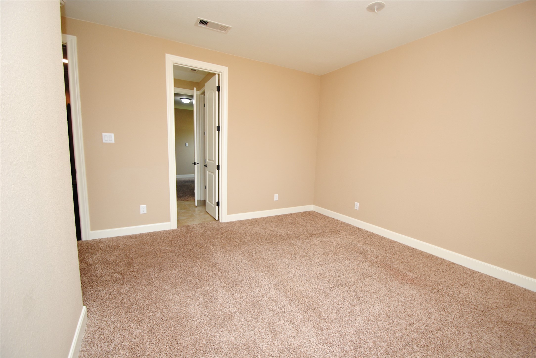 2803 Quartz Rdg Drive Rosharon, TX 77583 - Photo 27 of 44 2nd Bedroom