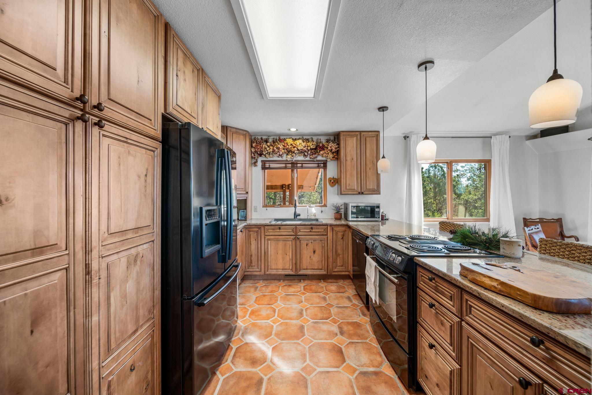 100 Cheyenne Drive Durango, CO 81303 - Photo 7 of 41