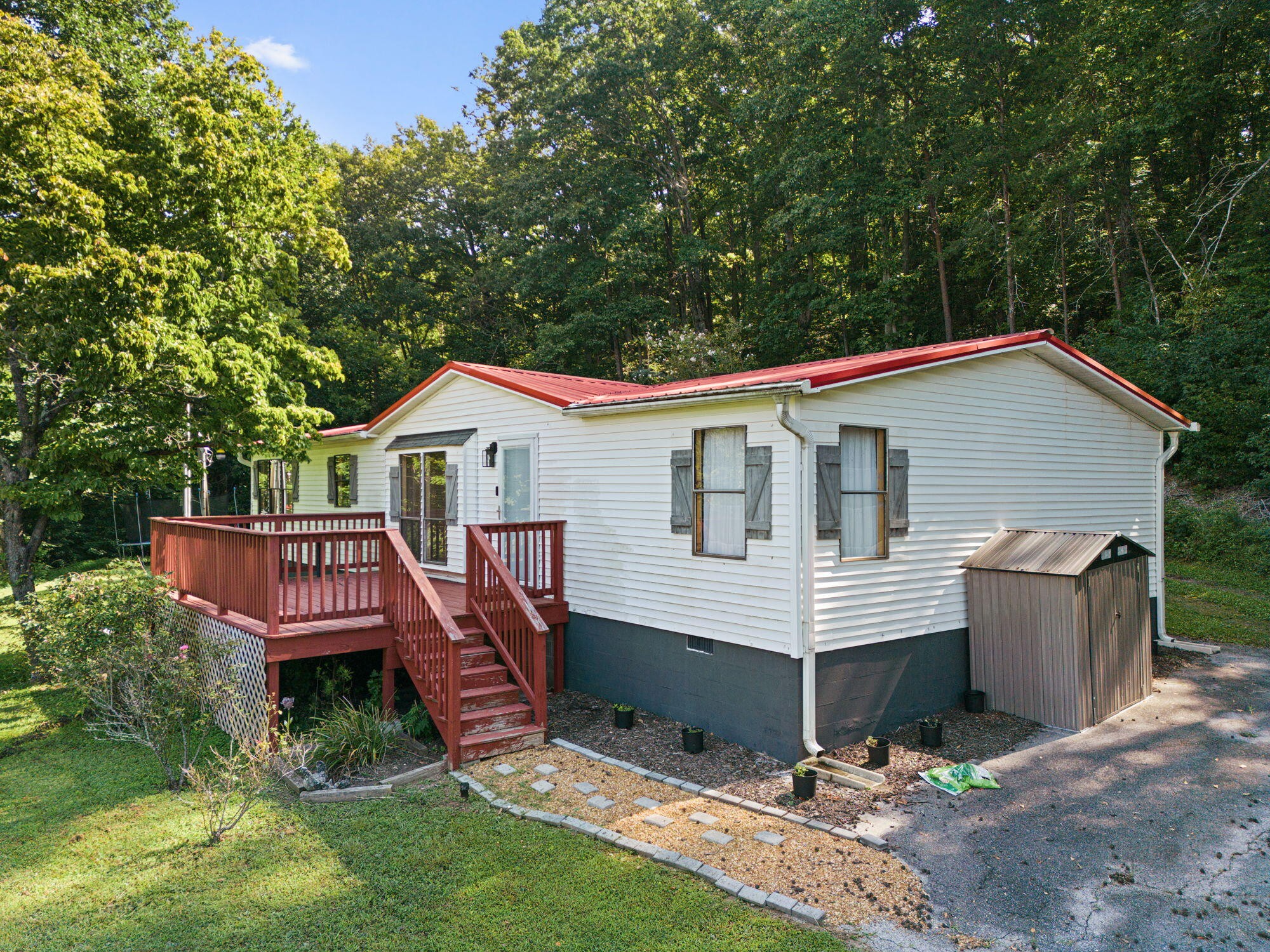 196 Rabbit Valley Road Northwest Cleveland, TN 37312 - Photo 2 of 34 Gallery Image 2