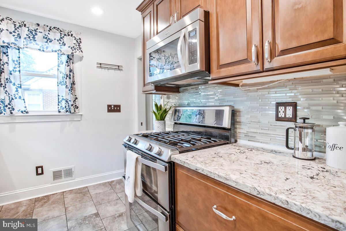 214 Homewood Road Linthicum Heights, MD 21090 - Photo 11 of 37 Gallery Image 11
