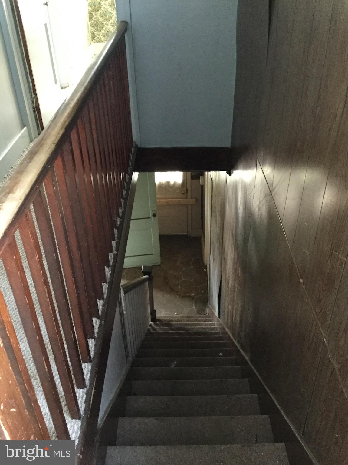 121 Cumberland Street Clear Spring, MD 21722 - Photo 13 of 38 2ND FLOOR STAIRWAY
