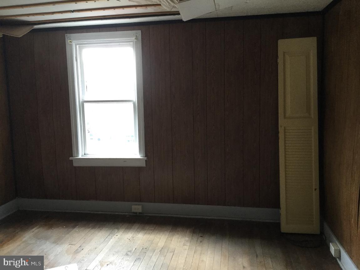 121 Cumberland Street Clear Spring, MD 21722 - Photo 23 of 38 2ND FLOOR BEDROOM