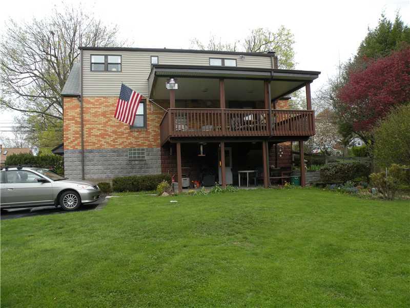 8602 Peebles Road Pittsburgh, PA 15237 - Photo 3 of 18 Exterior Back.