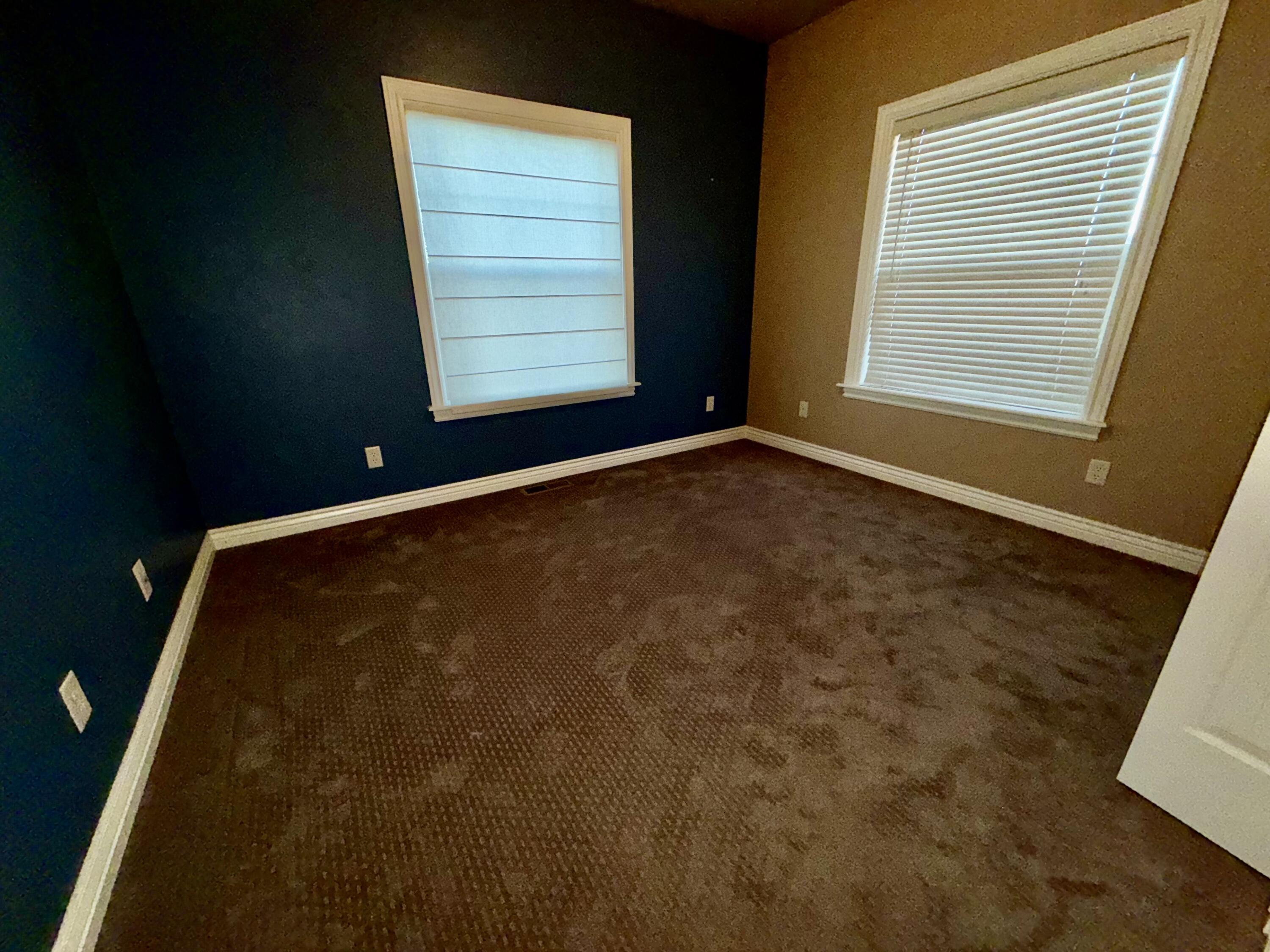 1446 Spring Court Jerome, ID 83338 - Photo 2 of 13 droom2