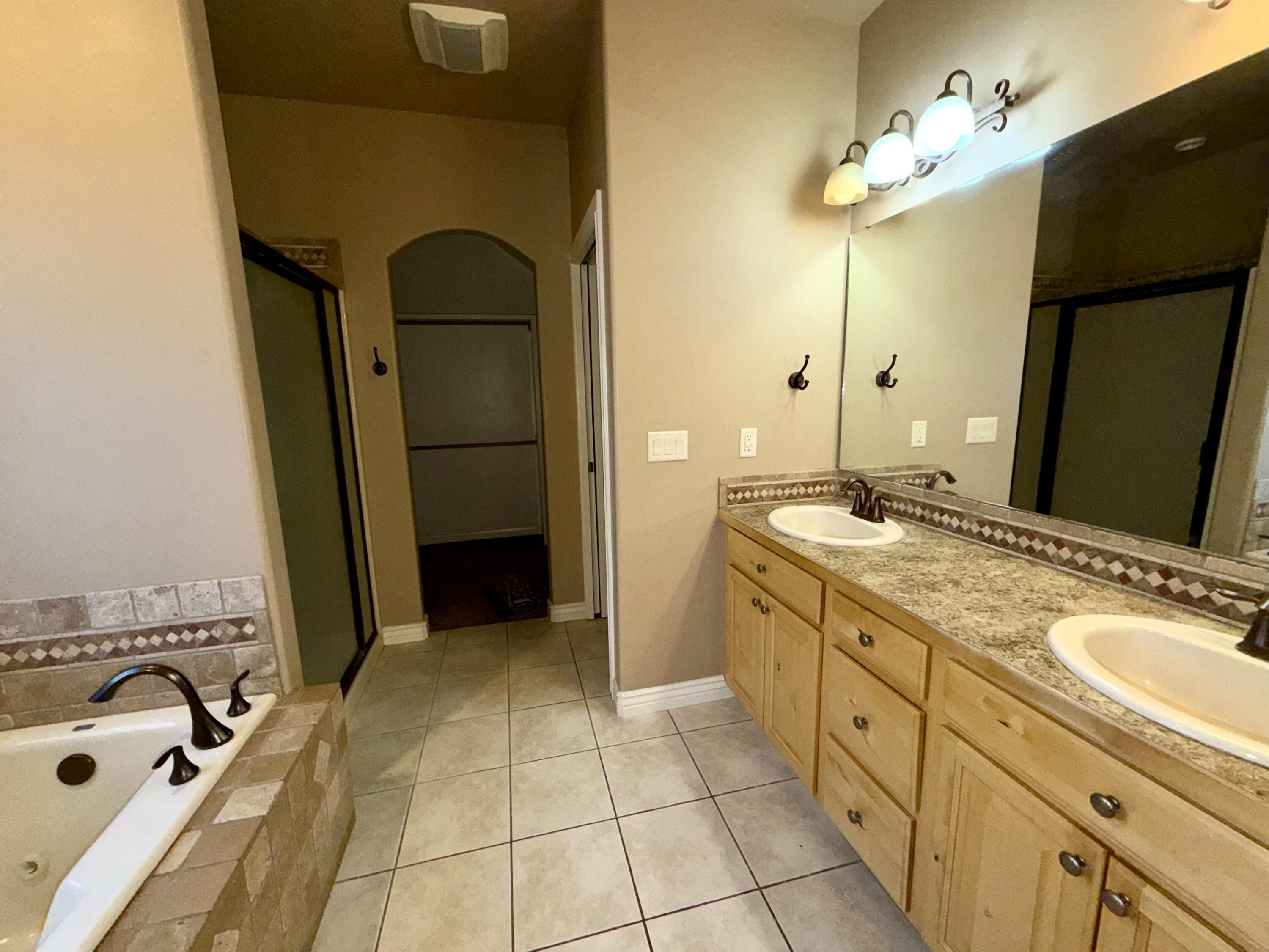 1446 Spring Court Jerome, ID 83338 - Photo 9 of 13 MBroom