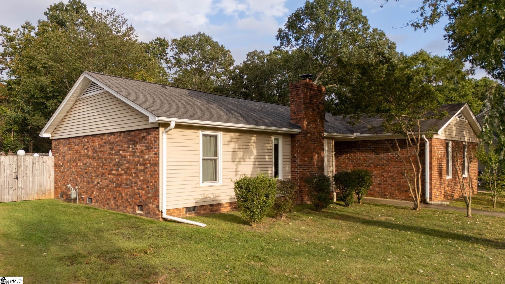 209 Governors Square Greer, SC 29650 - Photo 2 of 30