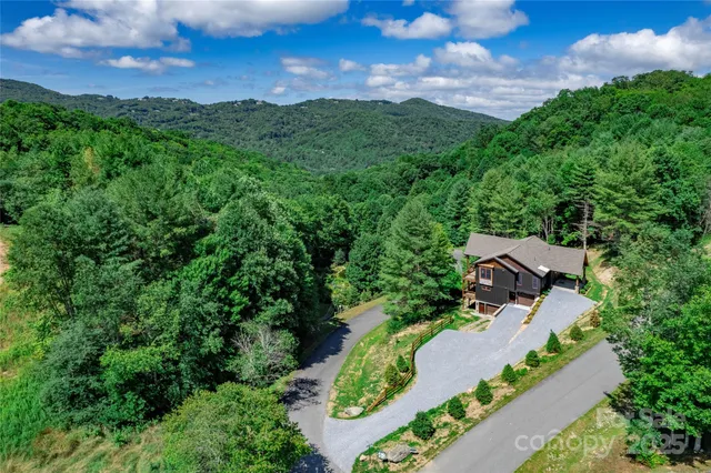 $1,550,000 | 750 Silver Springs Drive, Unit 43, Banner Elk, NC 28604