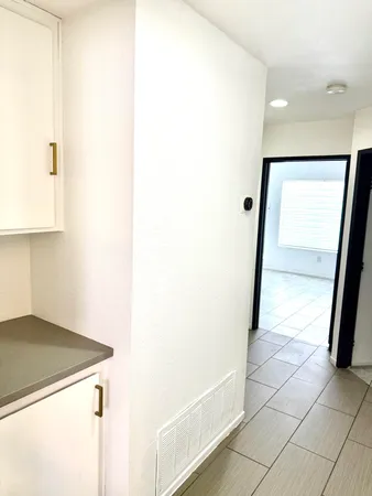 a view of empty room with window