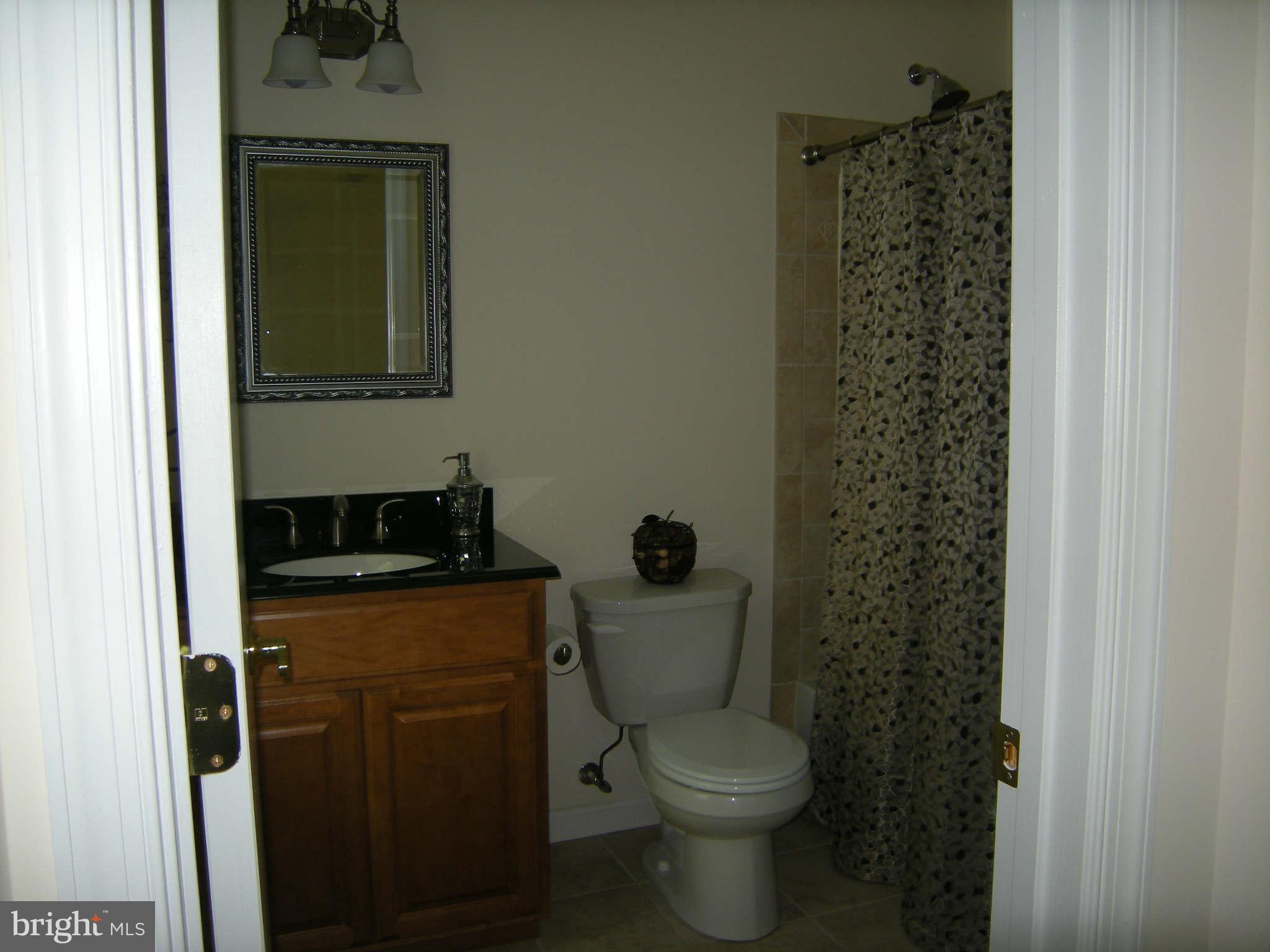 5147 Chalk Point Road West River, MD 20778 - Photo 15 of 28 Bath #2 Main Floor
