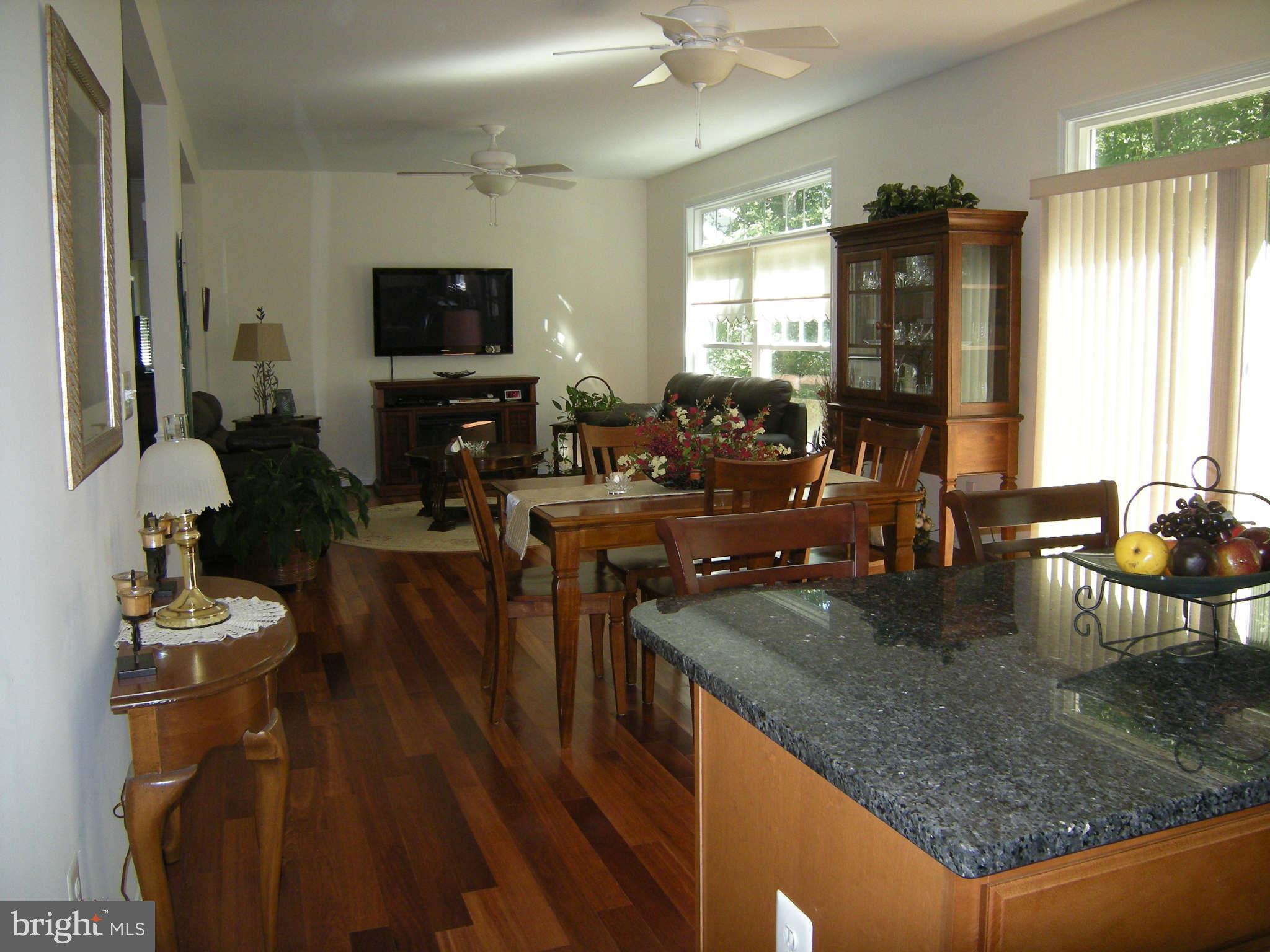 Eat at Kitchen Island