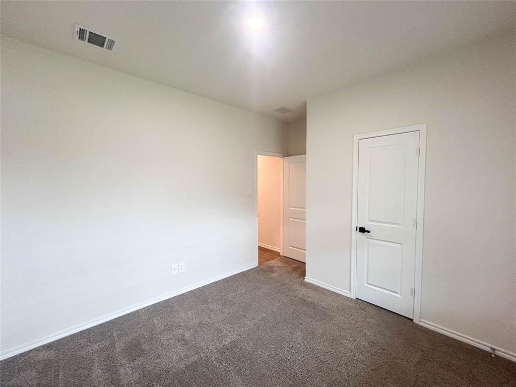 935 Keystone Court Ferris, TX 75125 - Photo 5 of 23 Gallery Image 5