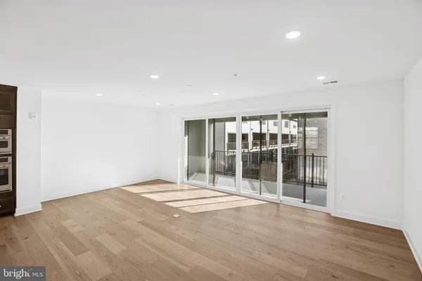 $579,999 | 107 East Cromwell Street, Unit 2005, Baltimore, MD 21230