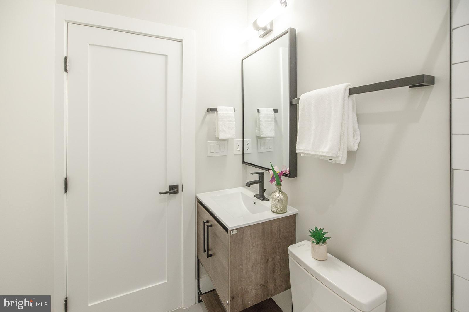 2244 Ontario Road Northwest, Unit 3 Washington, DC 20009 - Photo 17 of 30