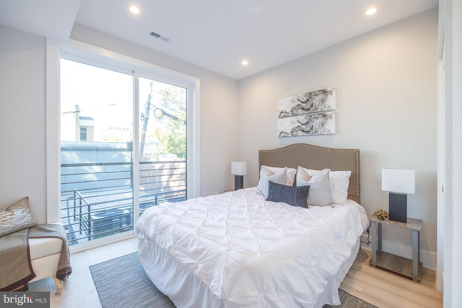 2244 Ontario Road Northwest, Unit 3 Washington, DC 20009 - Photo 23 of 30