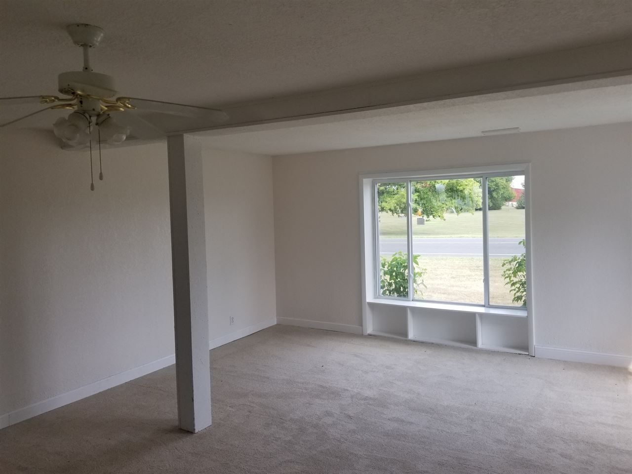11165 North Wyman Road Blanchard, MI 49310 - Photo 4 of 17 1841480-3.JPG