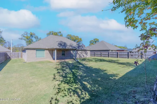 $319,500 | 12 Doe Valley Cove, Jackson, TN 38305