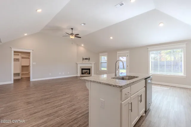 $319,500 | 12 Doe Valley Cove, Jackson, TN 38305