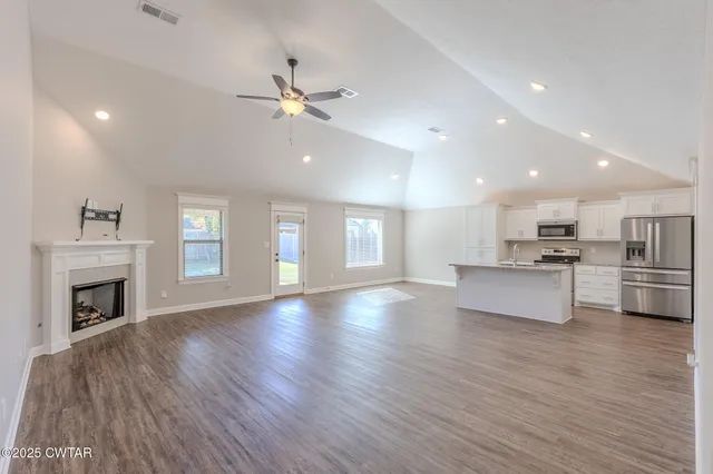 $319,500 | 12 Doe Valley Cove, Jackson, TN 38305