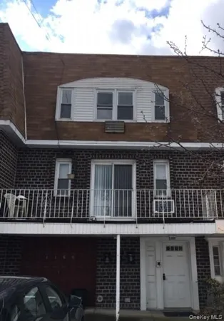 $3,000 | 41-60 Little Neck Parkway, Unit 3 | Little Neck