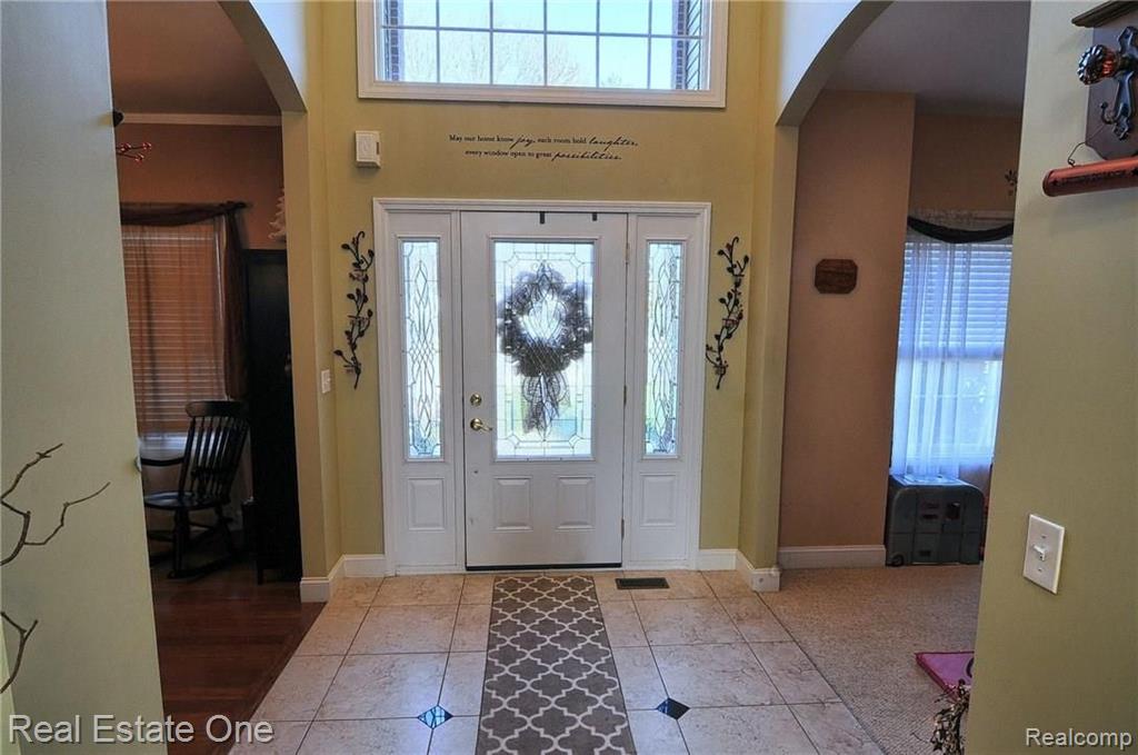 3815 East Coon Lake Road Howell, MI 48843 - Photo 5 of 30
