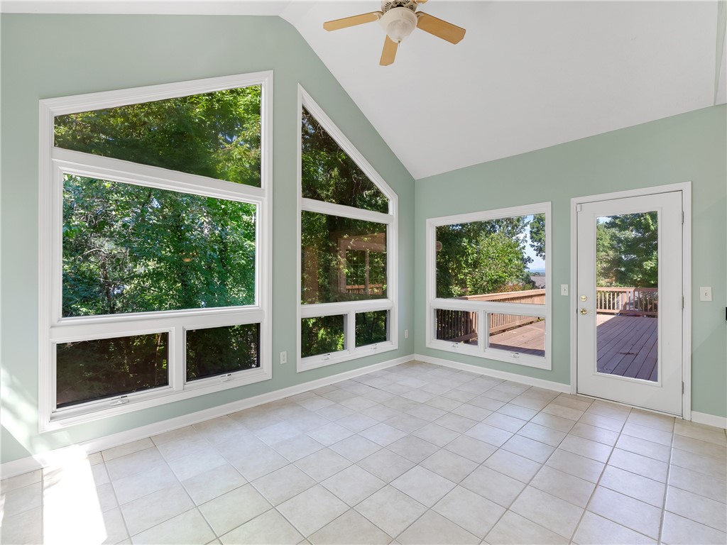 331 North Summit Drive Seneca, SC 29672 - Photo 16 of 36