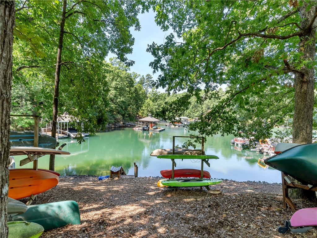 331 North Summit Drive Seneca, SC 29672 - Photo 30 of 36