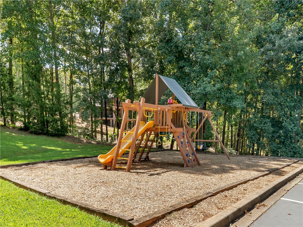 331 North Summit Drive Seneca, SC 29672 - Photo 31 of 36