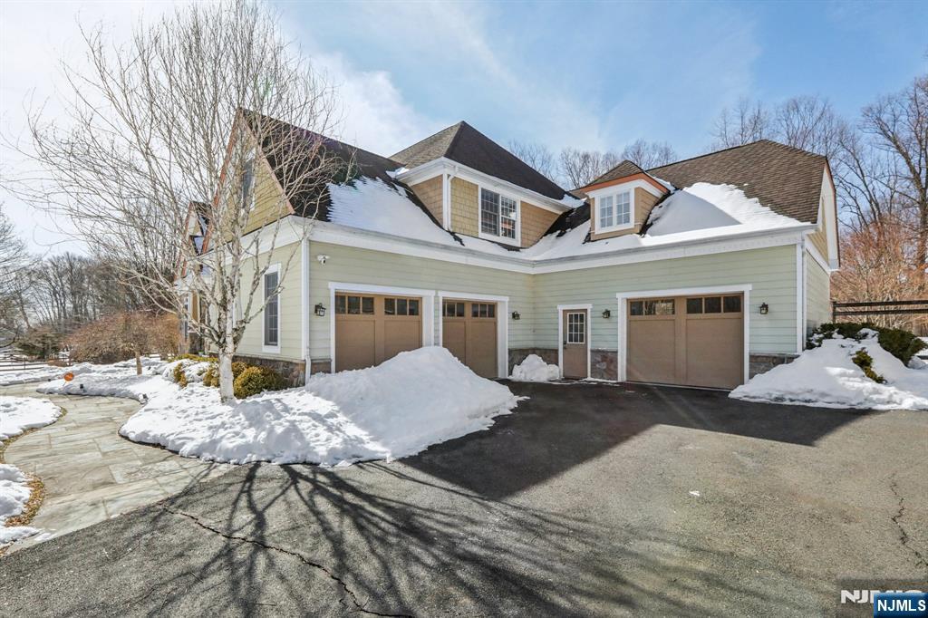 12 Cowie Road Chester, NJ 07930 - Photo 4 of 50