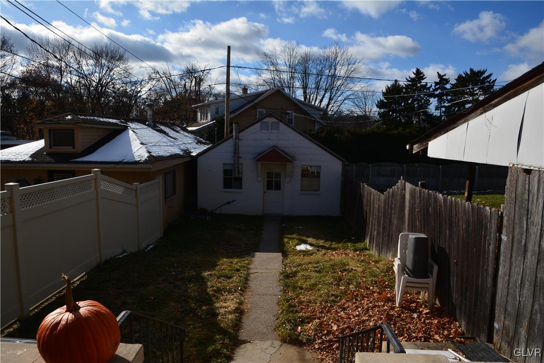 2114 Huckleberry Road Allentown, PA 18104 - Photo 11 of 11 Gallery Image 11