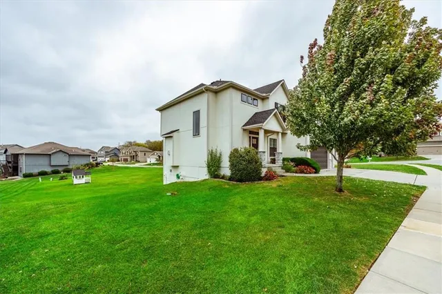 $580,000 | 1208 Becket Court, Raymore, MO 64083