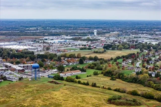 $580,000 | 1208 Becket Court, Raymore, MO 64083