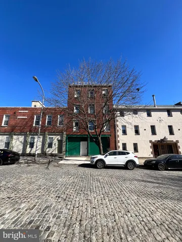 a car parked in front of a building