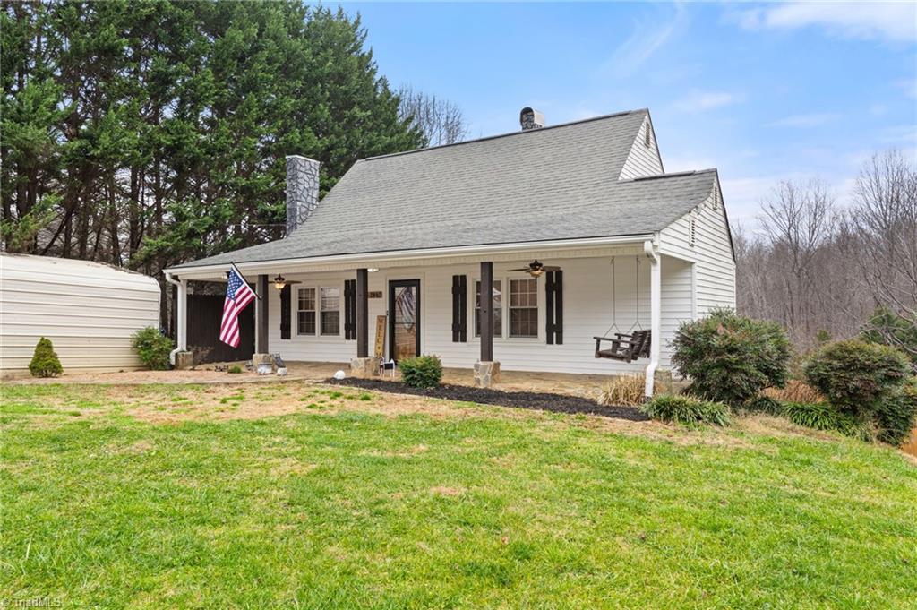244 Glass Road Mount Airy, NC 27030 - Photo 5 of 40