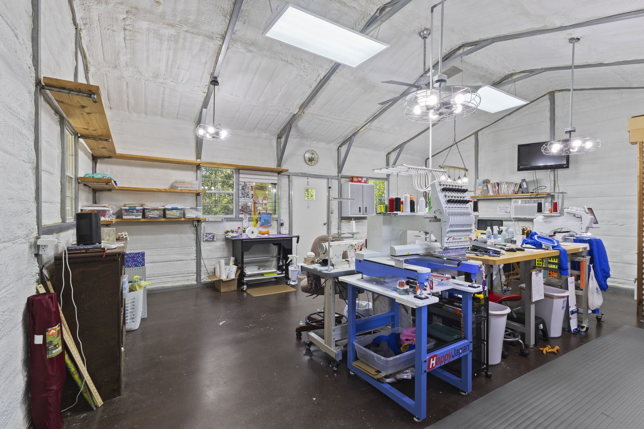 10077 Cravens Camp Road Silsbee, TX 77656 - Photo 42 of 50 guest unit currently craft room with half bath