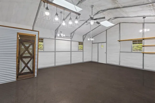 $530,000 | 10077 Cravens Camp Road, Silsbee, TX 77656