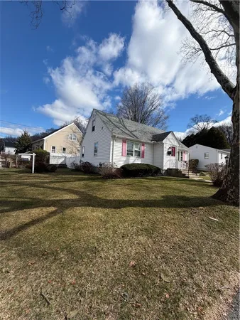 $429,900 | 4 Dunbar Street, Providence, RI 02909
