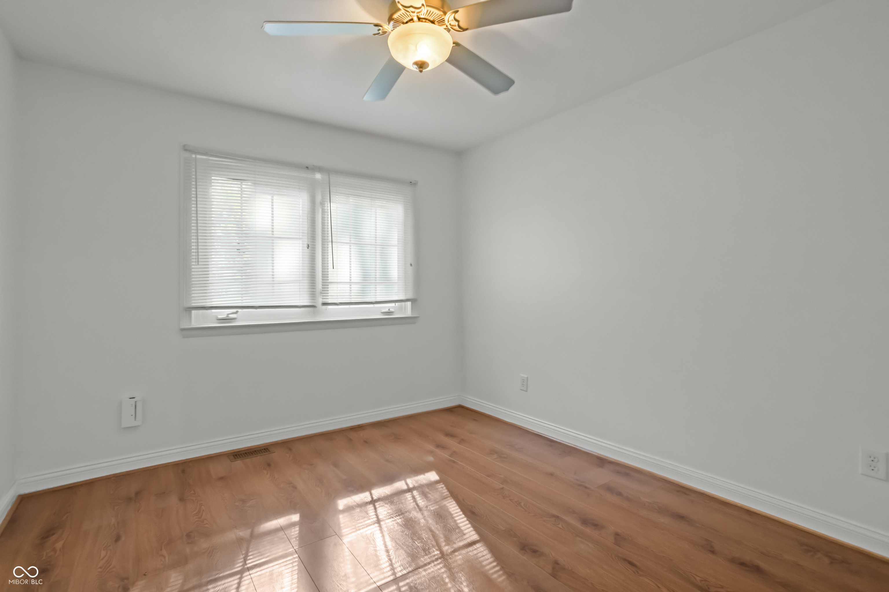 8069 Folkstone Road Indianapolis, IN 46268 - Photo 42 of 54 Gallery Image 42