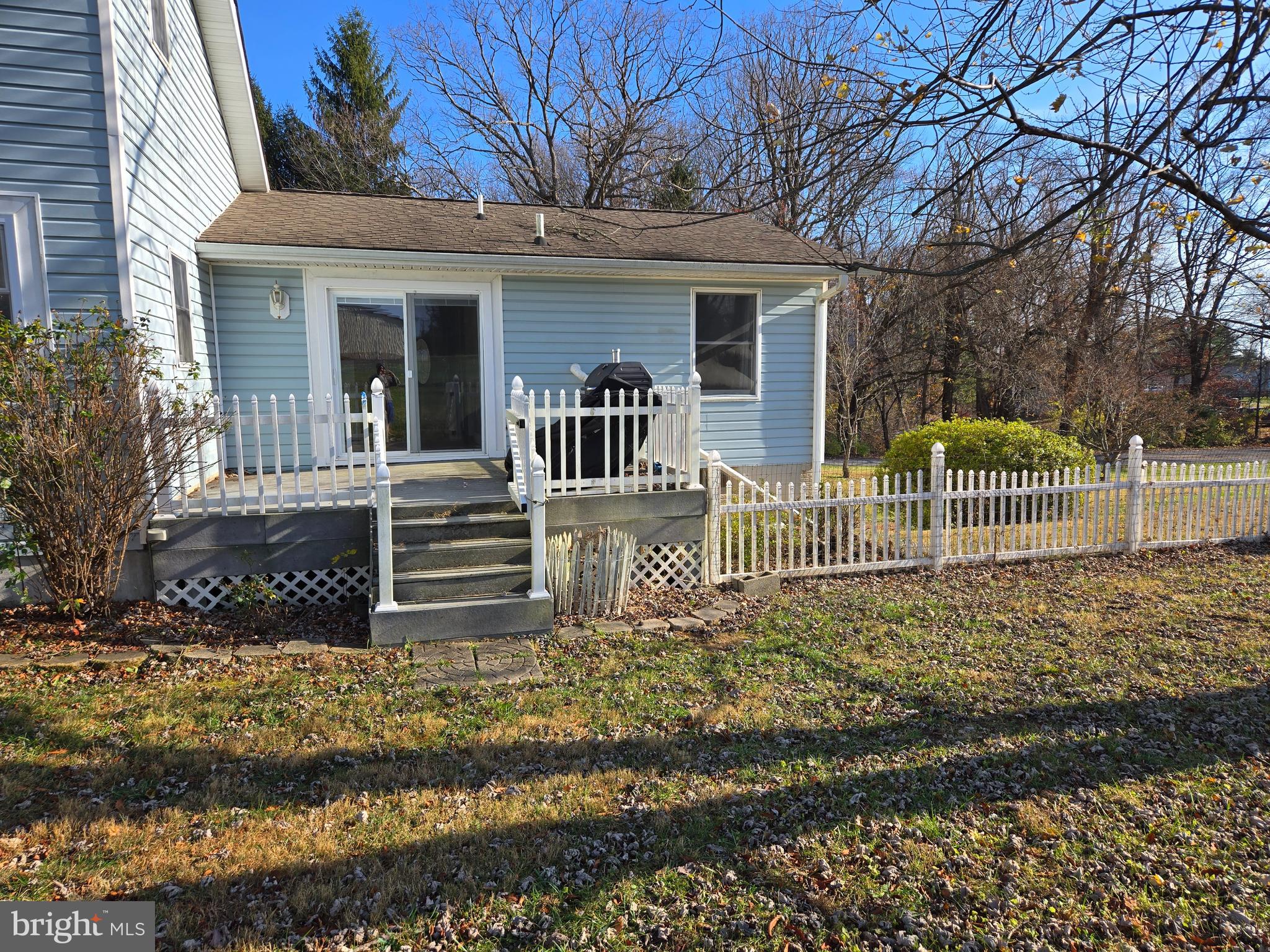 2621 Braddock Road Mount Airy, MD 21771 - Photo 4 of 15 front view of a house with a small yard